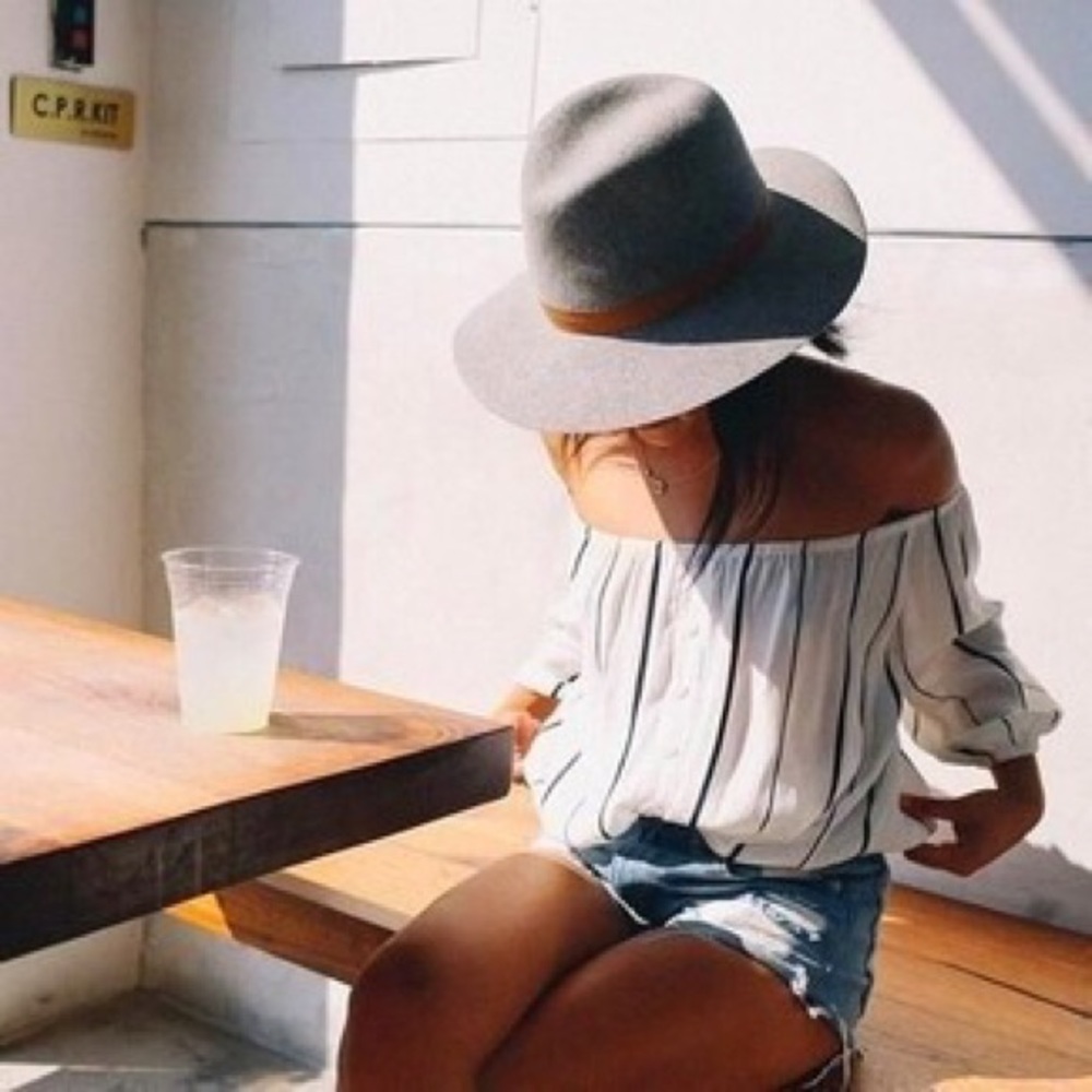 Bella Dahl off the shoulder gauzy top